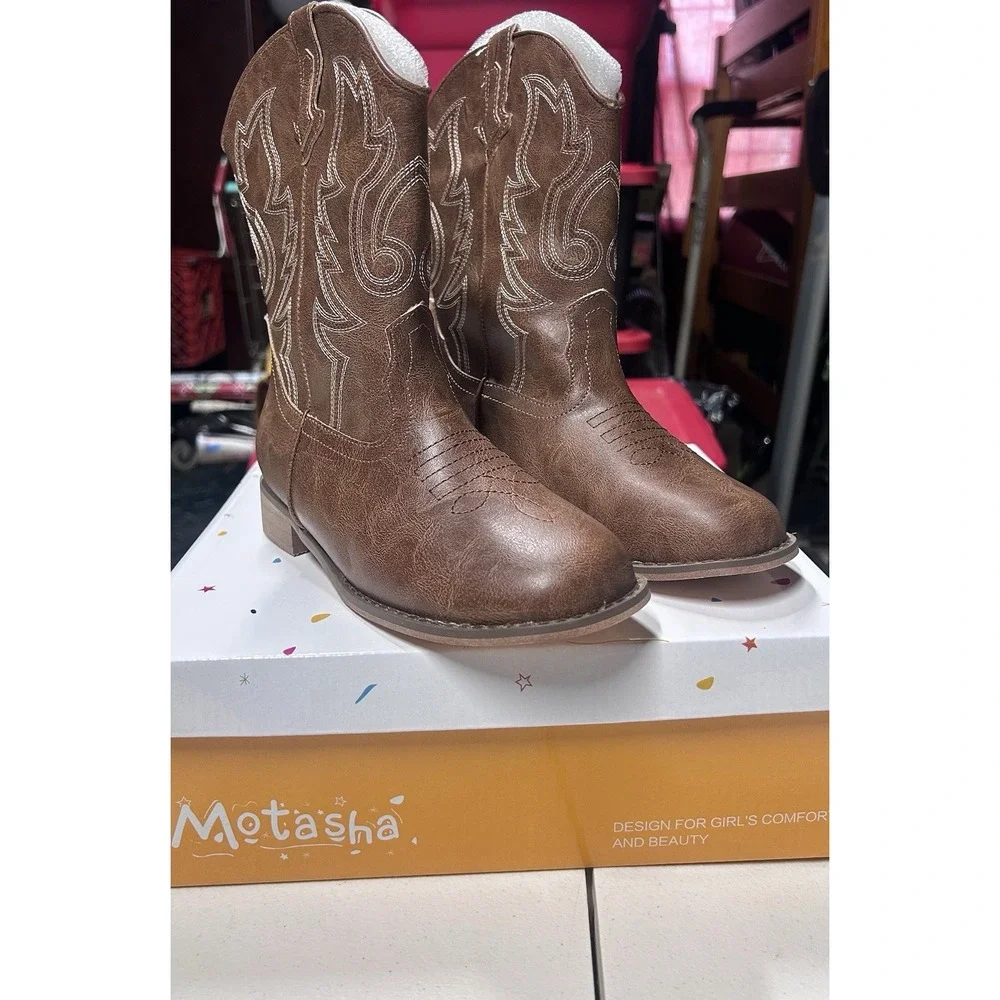 Moesha Brand Cowgirl Boots For Girls Brown Size 4 New In Box!